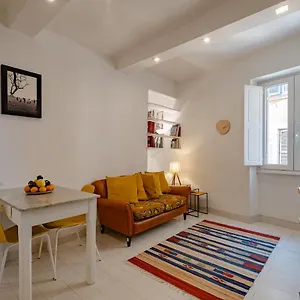  Apartment Monti Boutique - Live It Local!